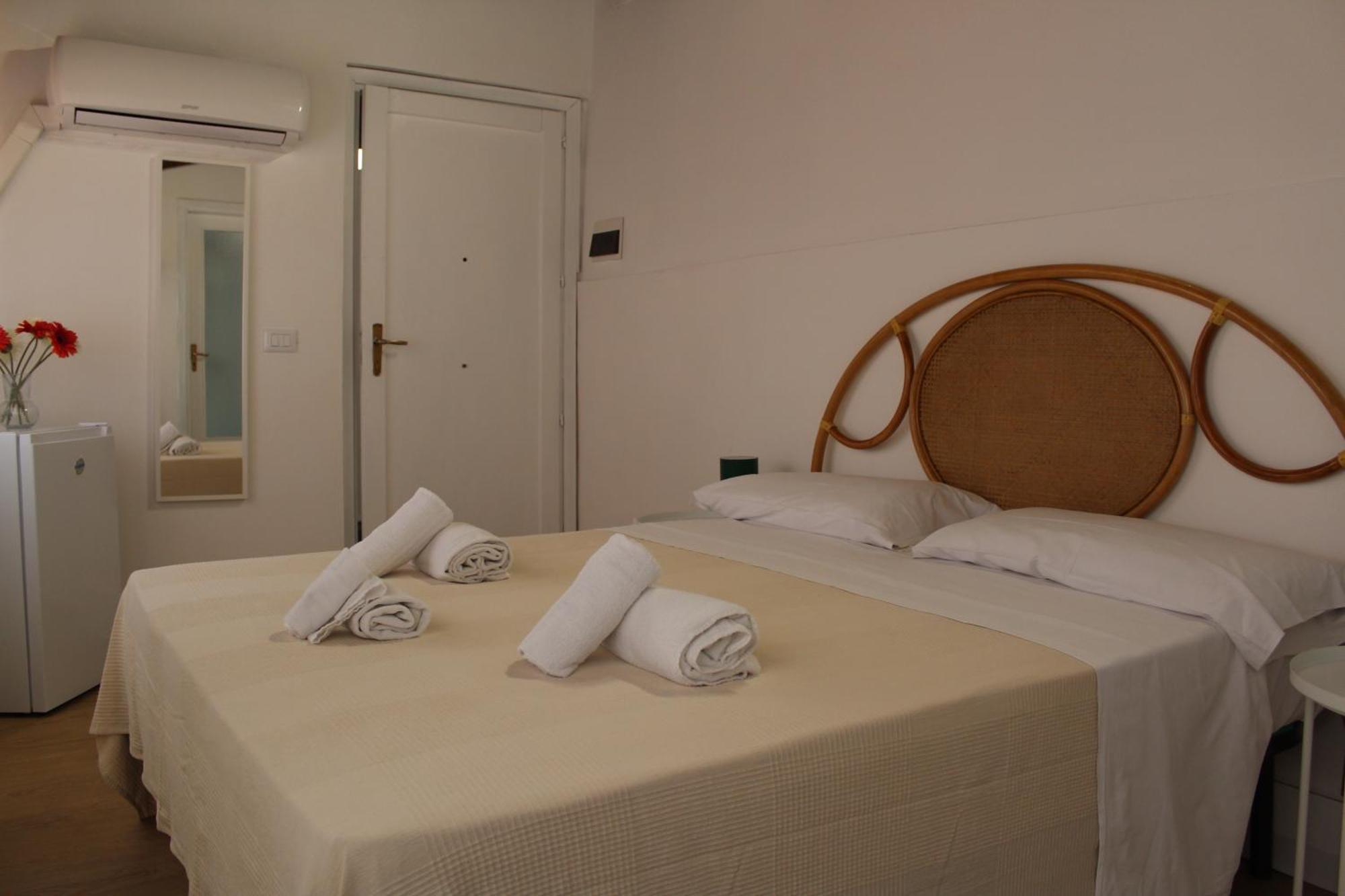 Terrasini 2000 Home Holidays Extérieur photo